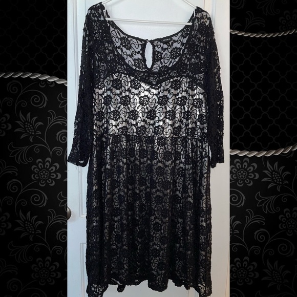 Torrid Black & Silver Lace Dress size 3 - Picture 1 of 4